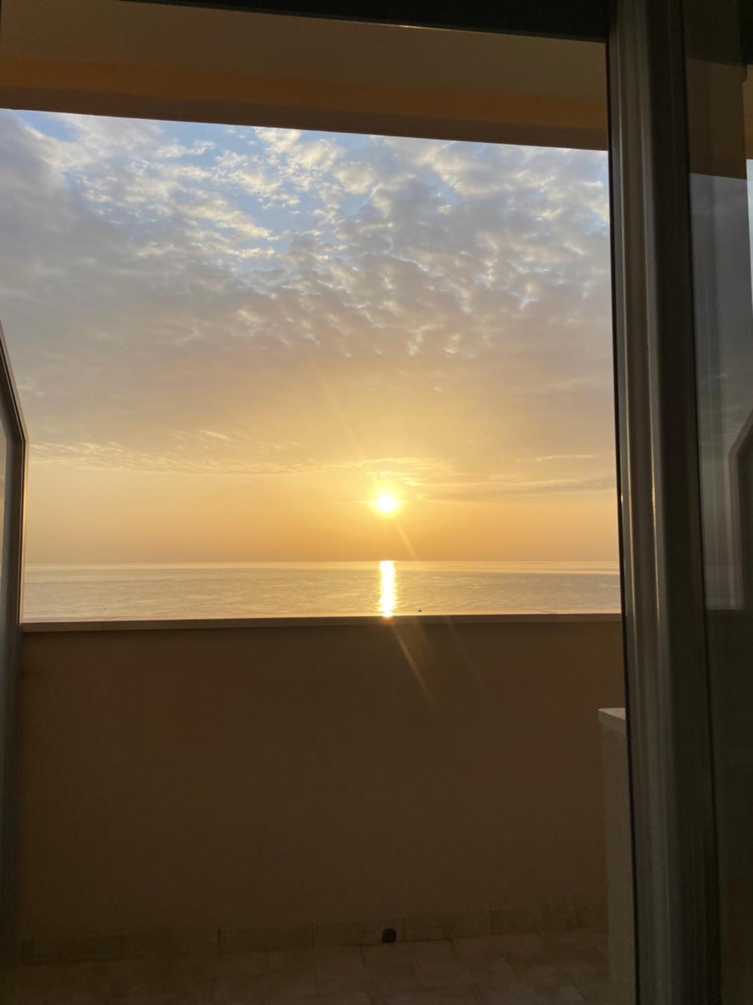 Il Balcone Sul Mare Apartment Porto Recanati Bagian luar foto